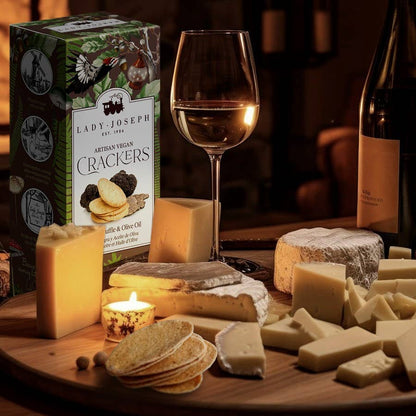 Crackers with Truffle & Olive Oil (snack) Cracker with truffle - Só Verde